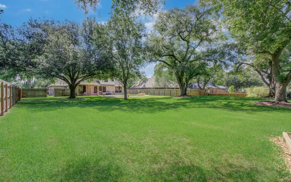 Photo of 805 Enchanted Oaks Drive