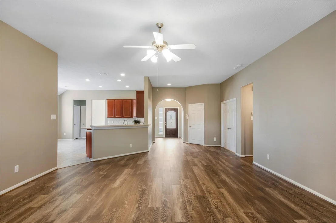 Photo of 21406 Avalon Queen Drive