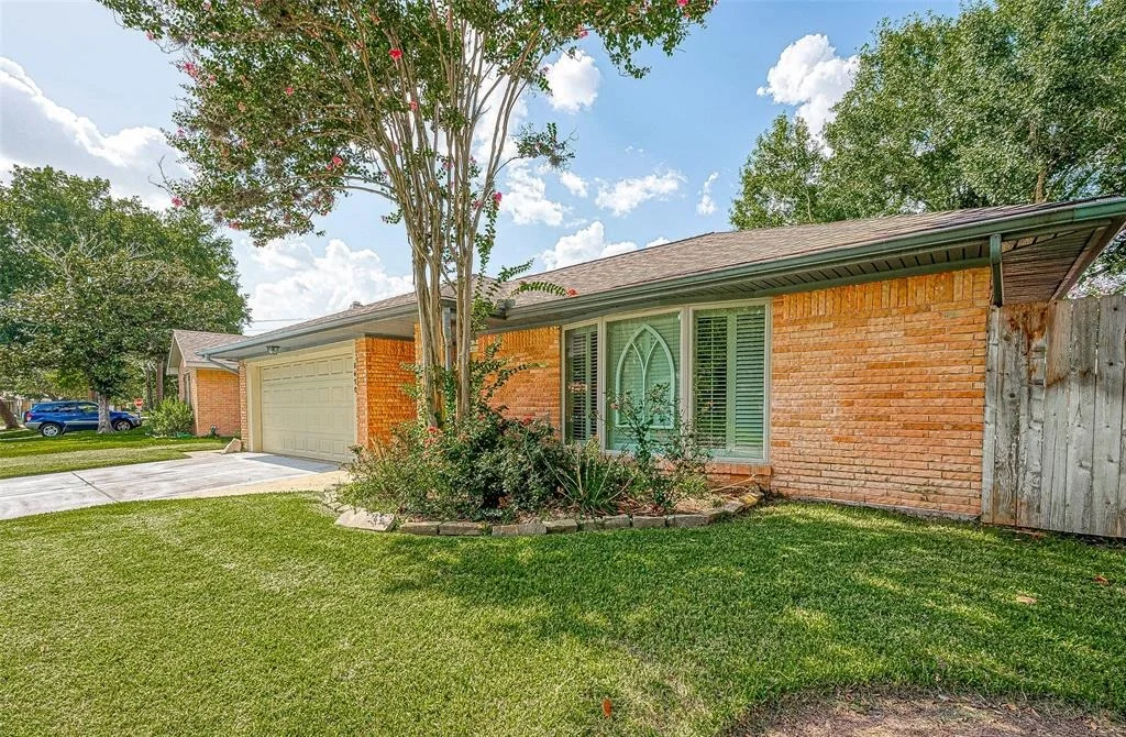 Photo of 5610 Braesvalley Drive