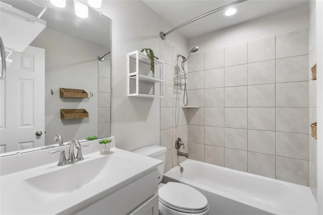 Photo of 787 Dogberry Court