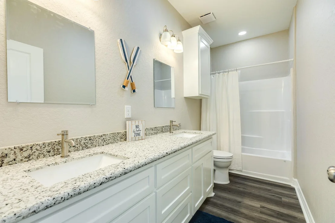 Photo of 524 Thunder Road