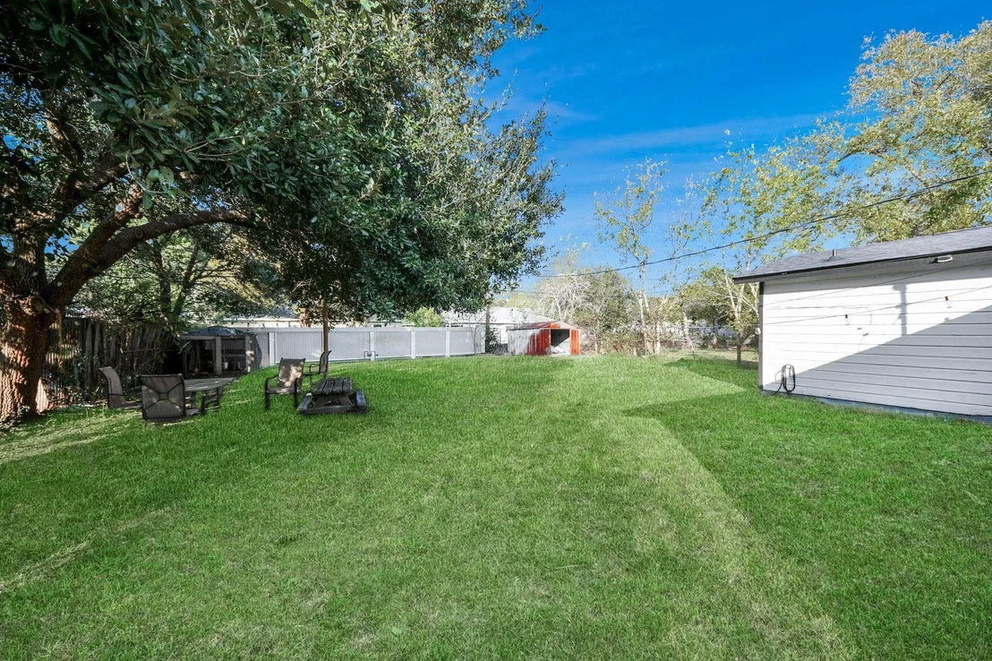 Photo of 2926 Knotty Oaks Trl Trail