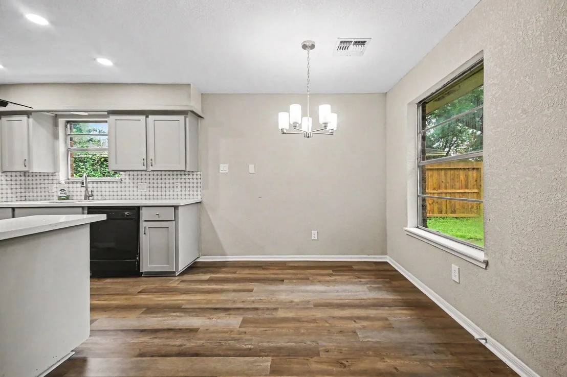 Photo of 3810 Clover Drive