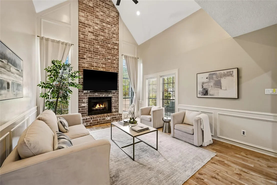 Photo of 706 Fernglade Drive