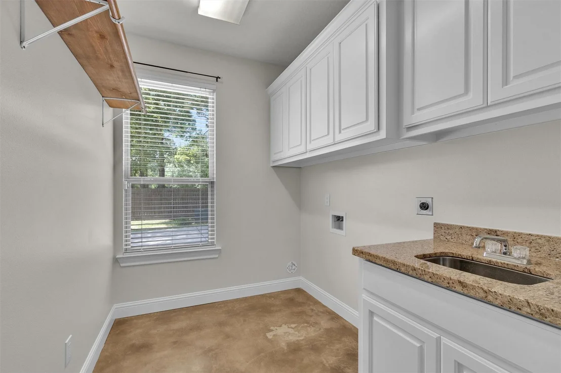 Photo of 11498 Oak Springs Drive