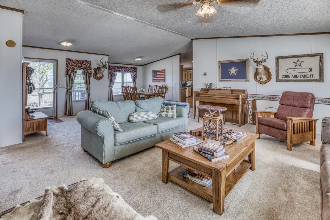 Photo of 687 County Road 340