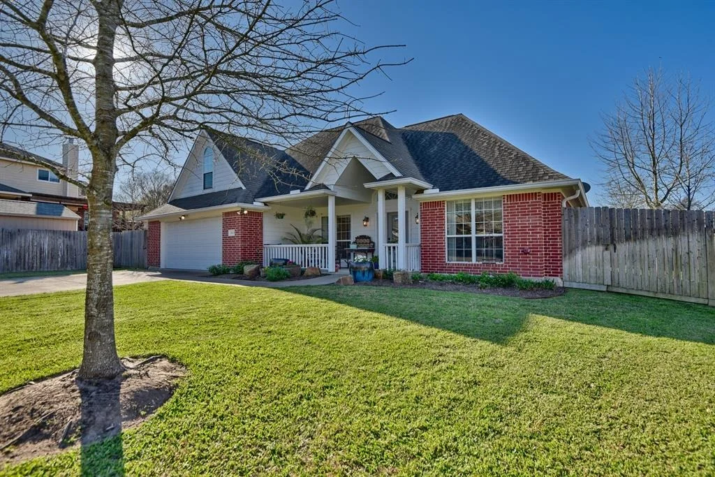 Photo of 1402 Yager Drive
