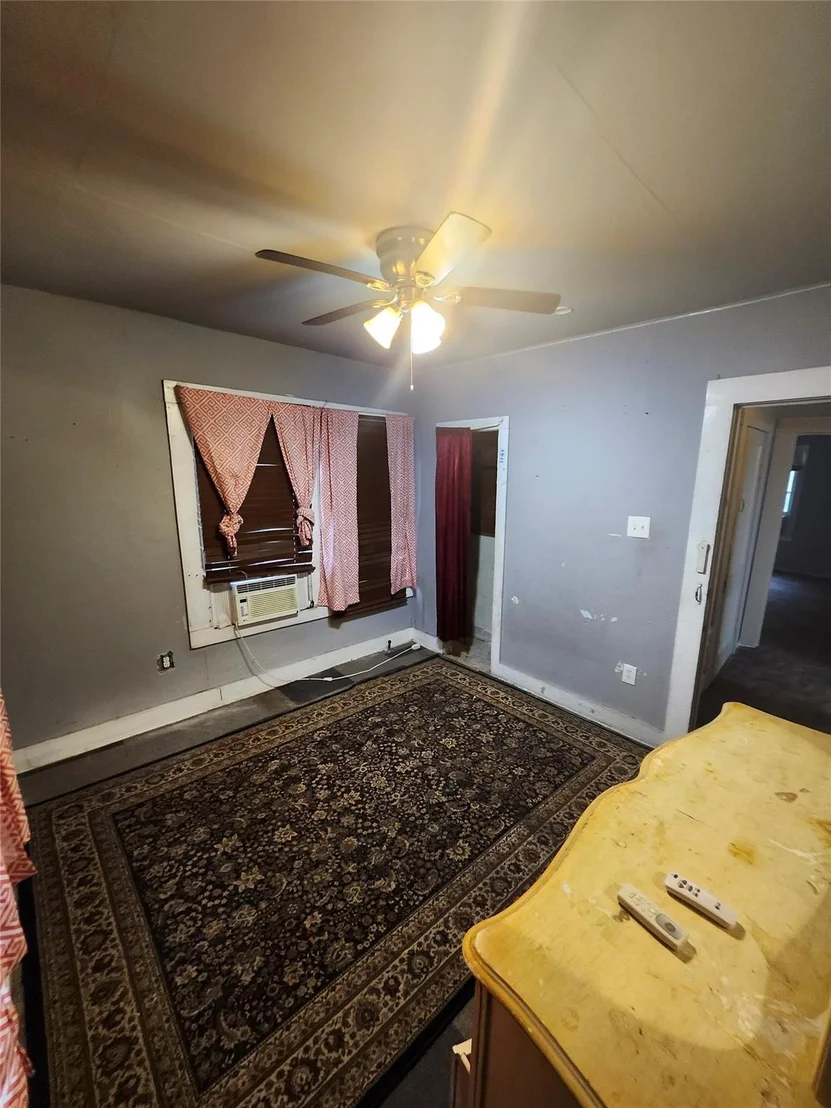 Photo of 4215 Edison Street