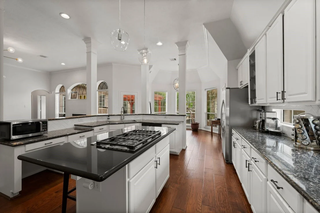 Photo of 6531 Glenhill Drive