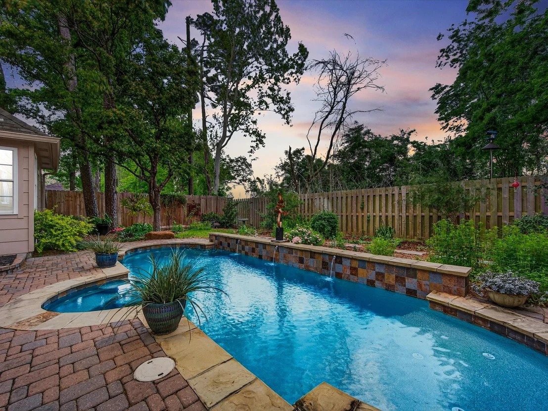 Photo of 6207 Sandypine Drive