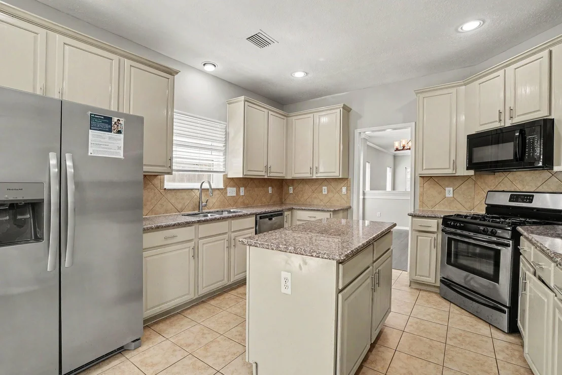 Photo of 21415 Santa Clara Drive