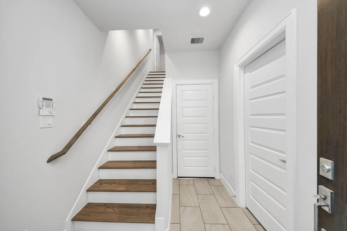 Photo of 2719 Clinton Drive