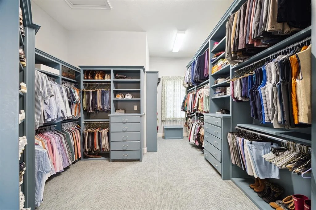 Photo of 23 E Loftwood Circle