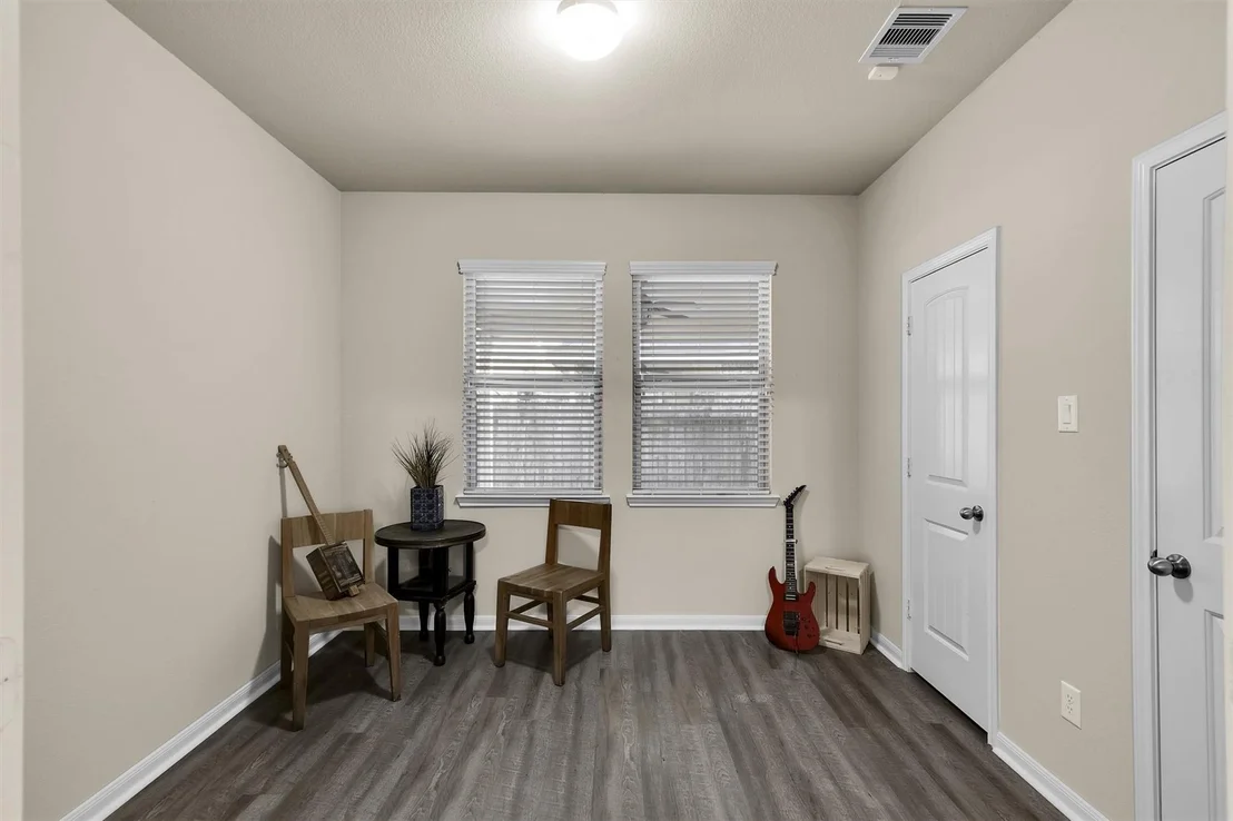 Photo of 22526 Forbes Field Trail