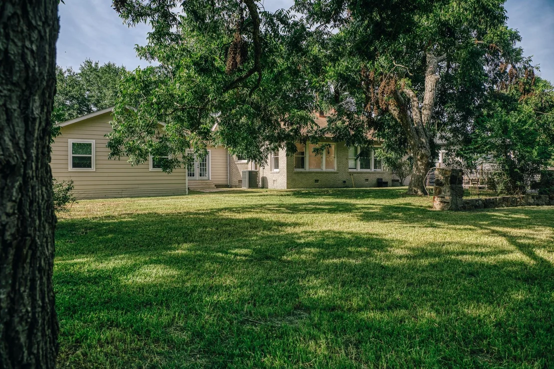 Photo of 511 Crockett Street