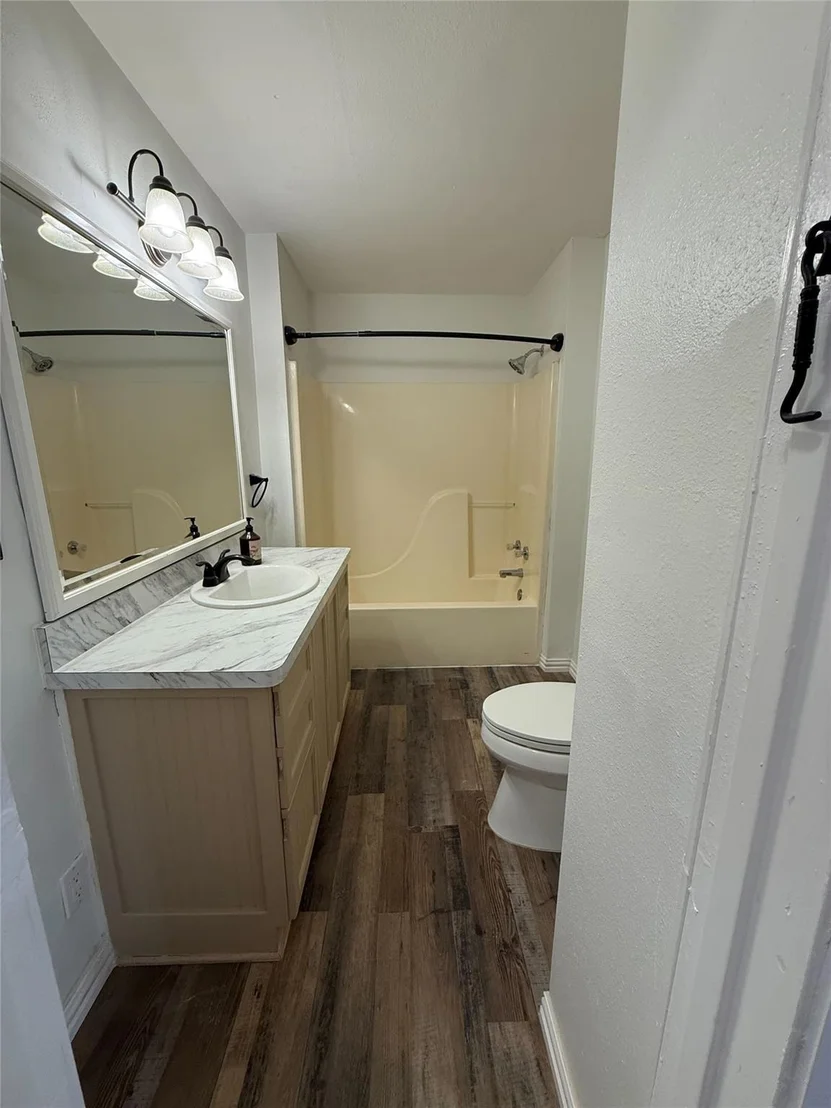 Photo of 13231 Southshore Drive