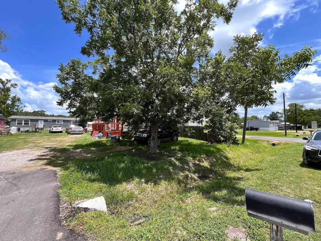 Photo of 623 E Saint Charles Drive