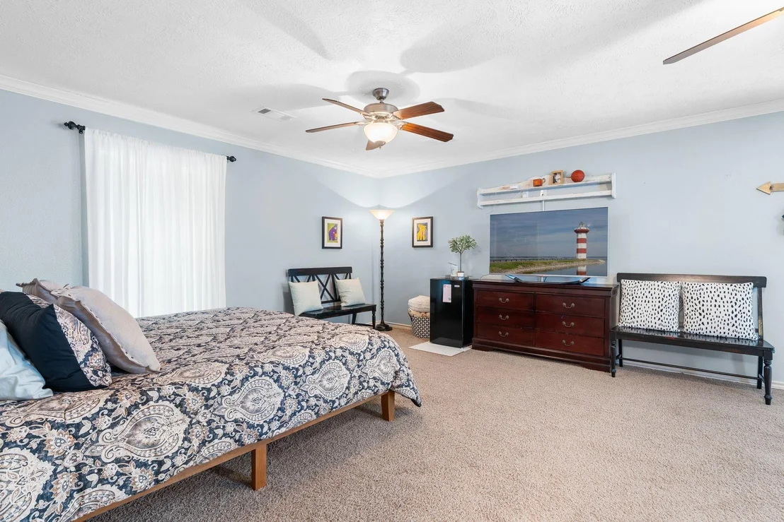 Photo of 6971 Breezy Point