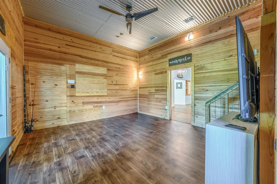 Photo of 240 Private Road 5515