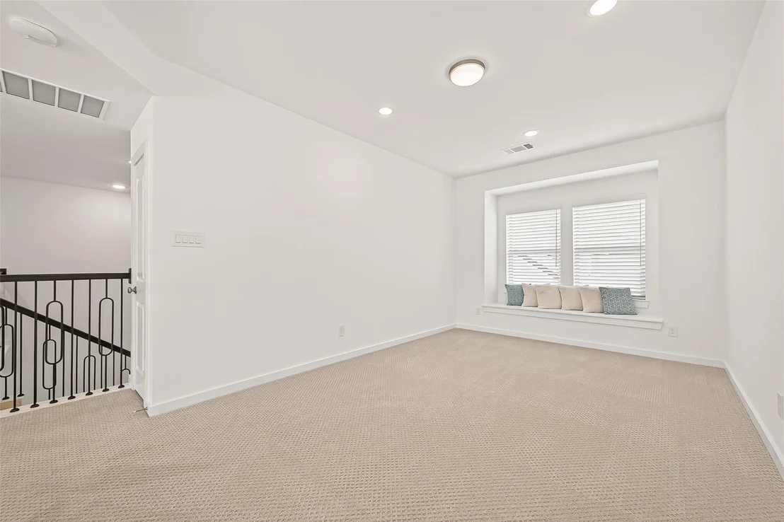 Photo of 7427 Compass Drive