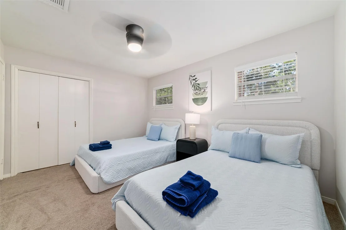 Photo of 563 Landfall Ln