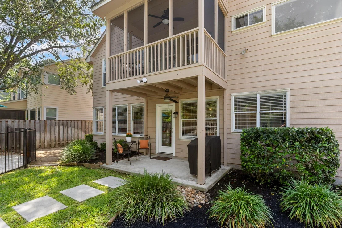Photo of 50 W New Avery Place
