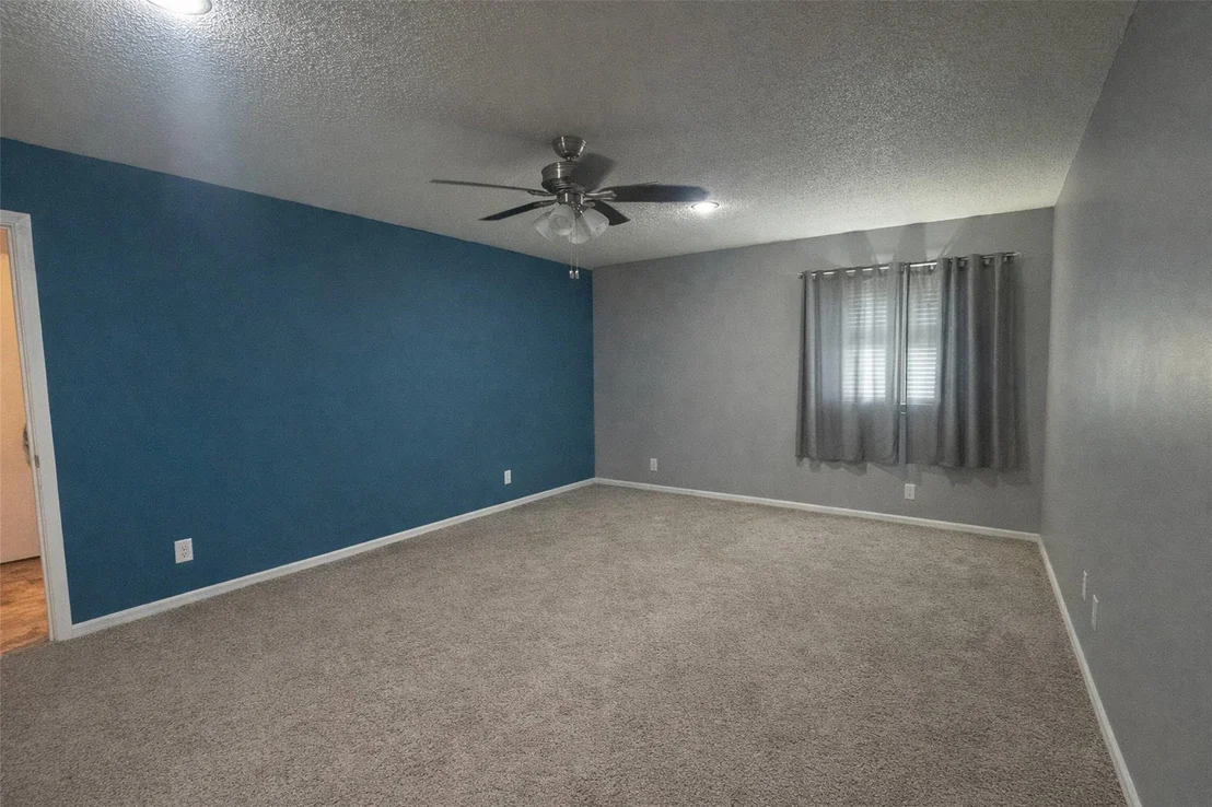 Photo of 7490 Highway 146 N
