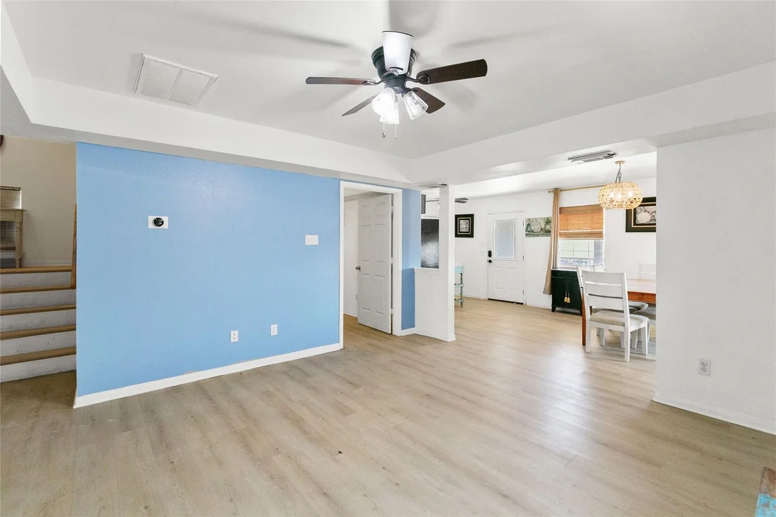 Photo of 308 Sea Bean Street