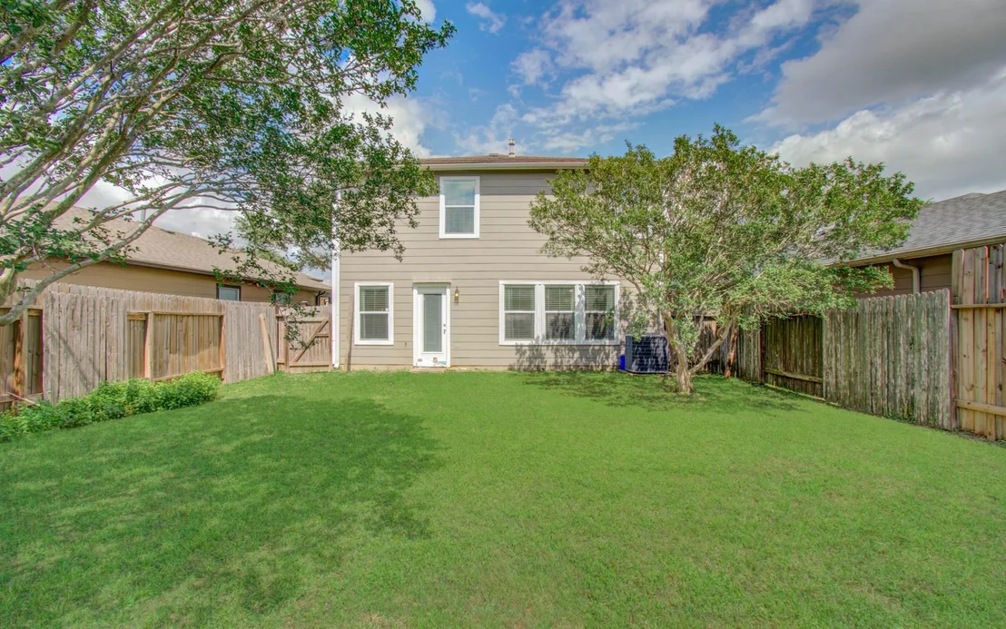Photo of 16319 Kendons Way Lane