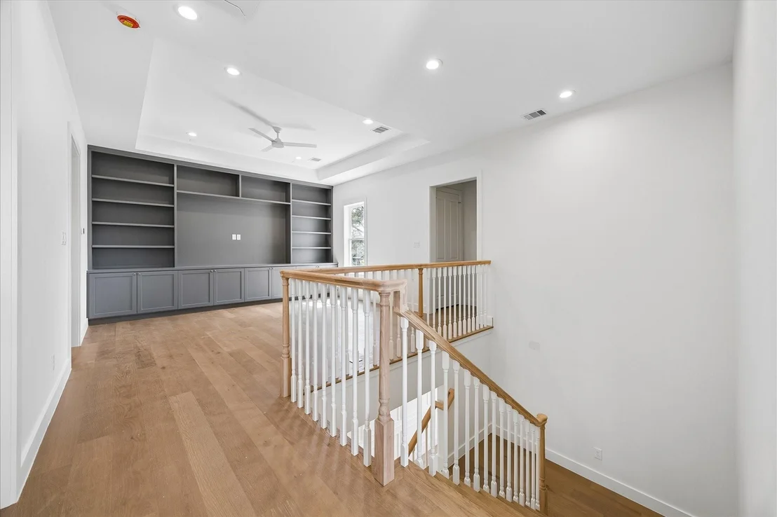 Photo of 1726 Chantilly Lane