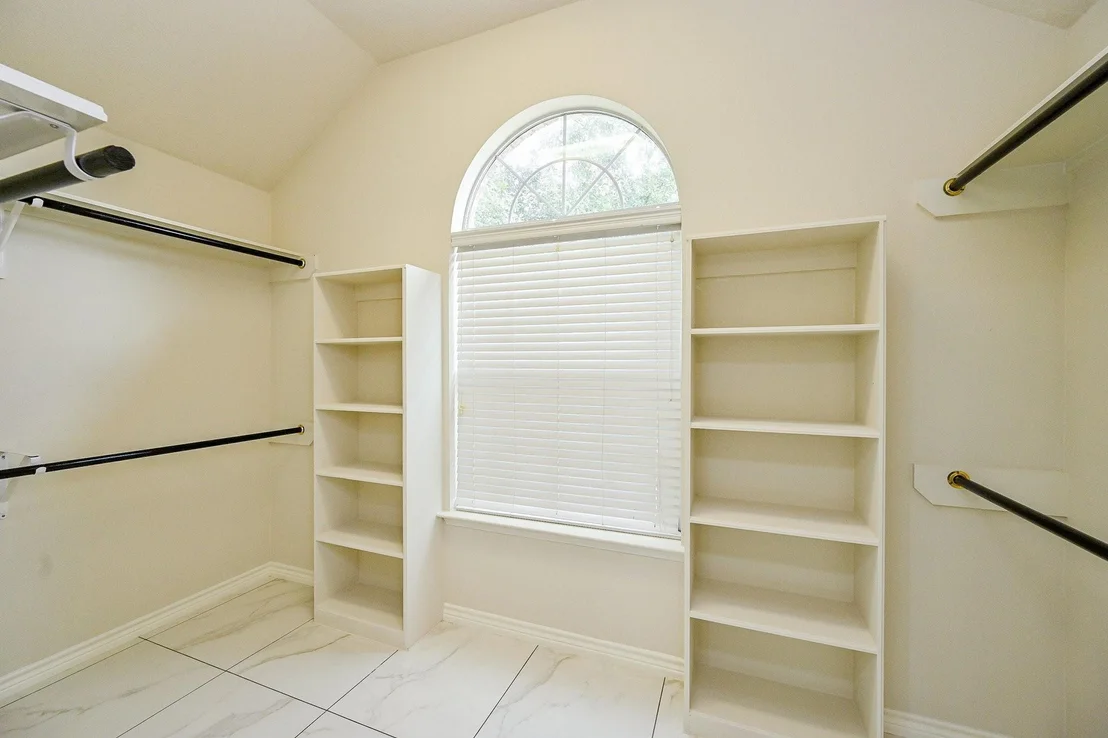 Photo of 11011 Glenora Drive