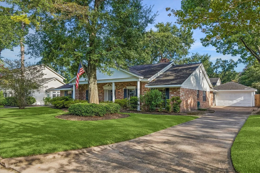 Photo of 14723 River Forest Drive