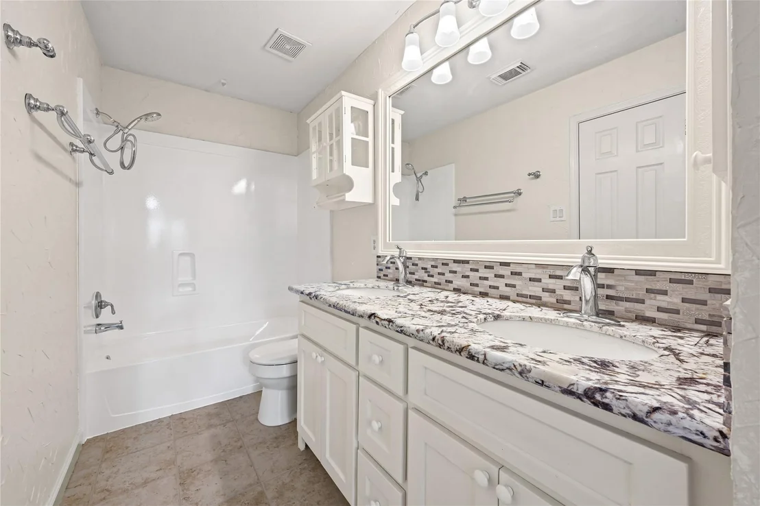 Photo of 14803 Cantwell Bend