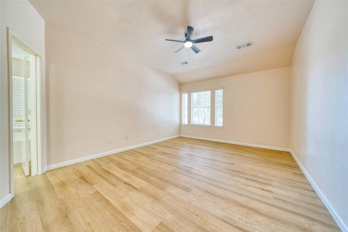 Photo of 20418 Linden Tree Drive