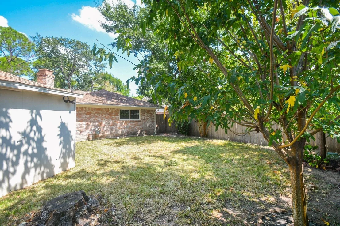 Photo of 9719 Springmont Drive