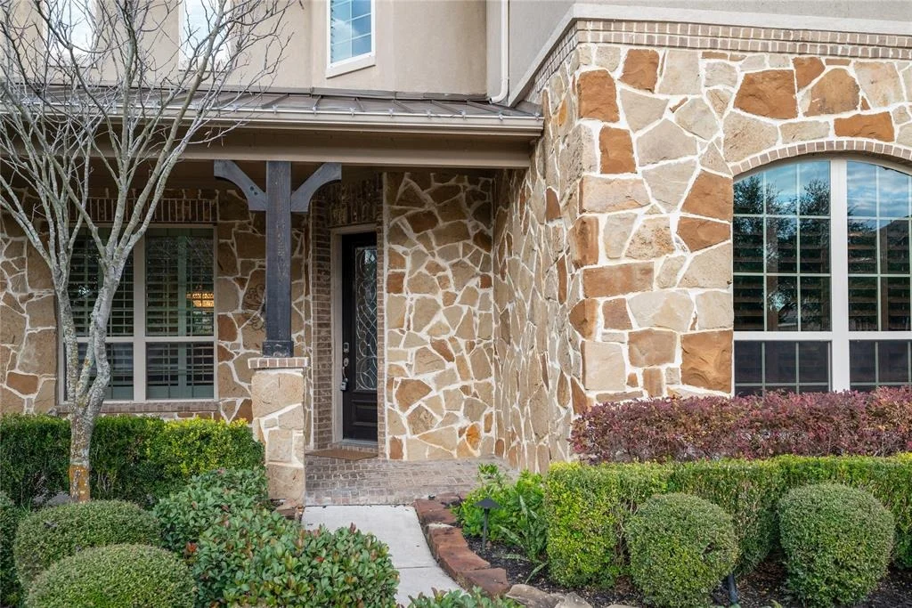 Photo of 25241 Forest Lake Circle
