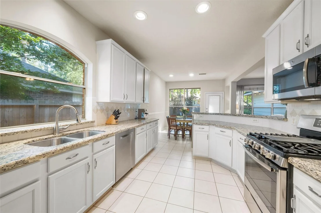 Photo of 18 Hidden Meadow Drive