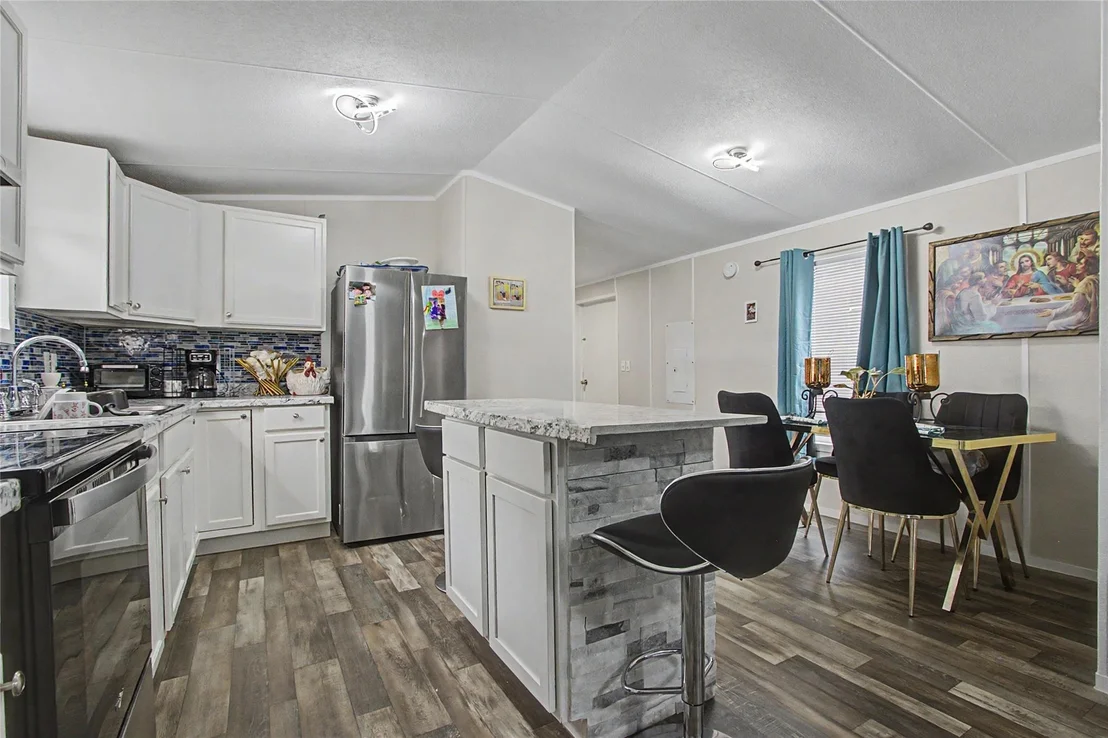 Photo of 5779 Road 3550