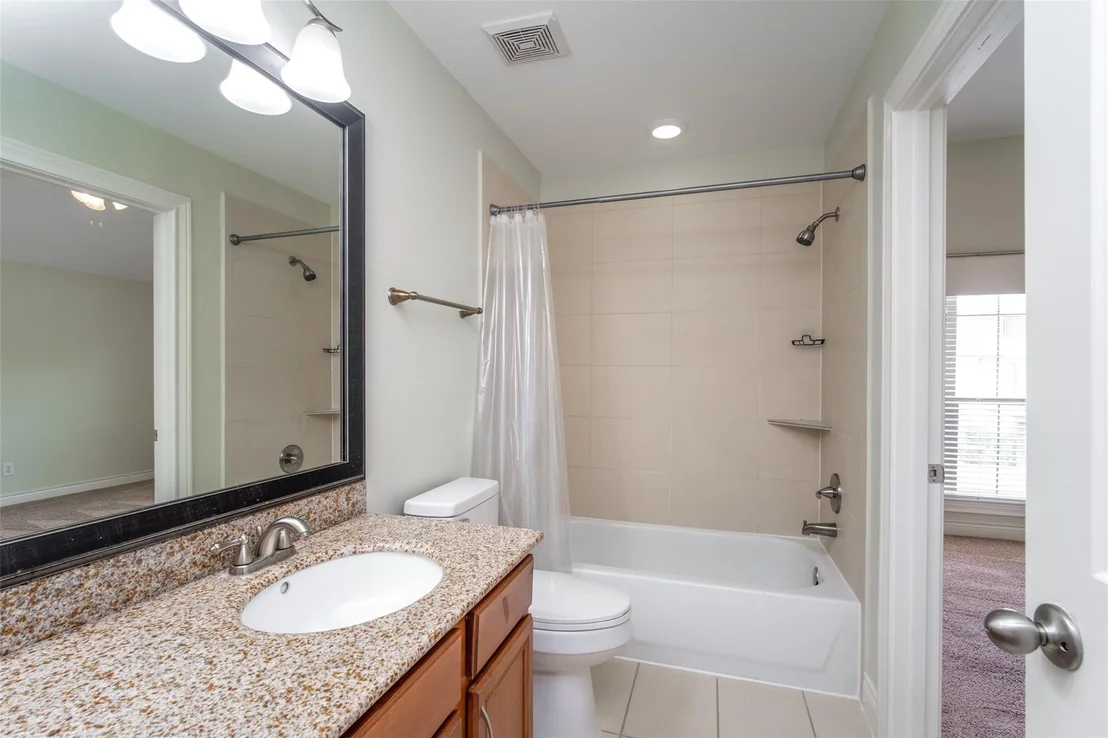 Photo of 9147 Lago Crest Drive
