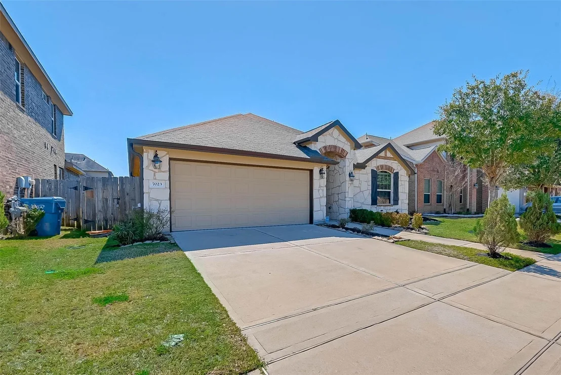 Photo of 7023 Villa Mountain Lane