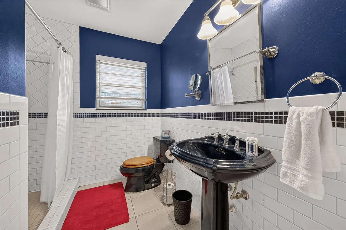 Photo of 10418 Hazelhurst Drive