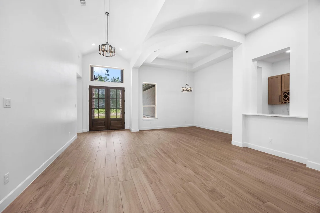 Photo of 220 Birdie Dr