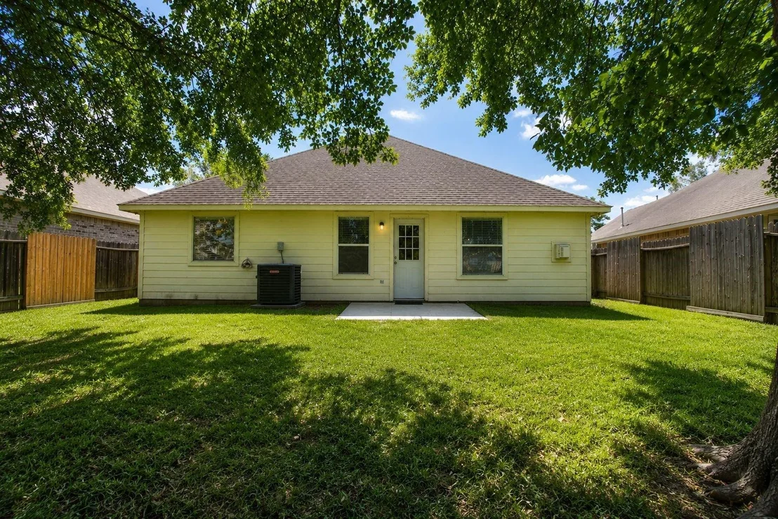 Photo of 303 Burris Park Dr Drive