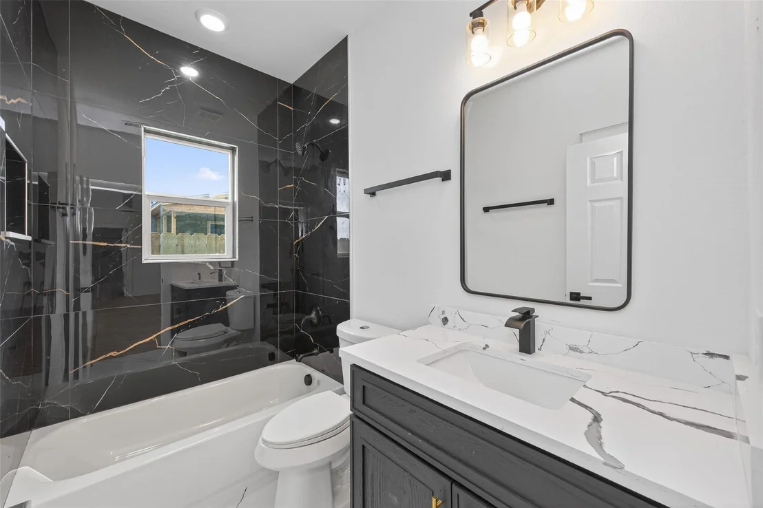 Photo of 1042 Gazing Pine Street