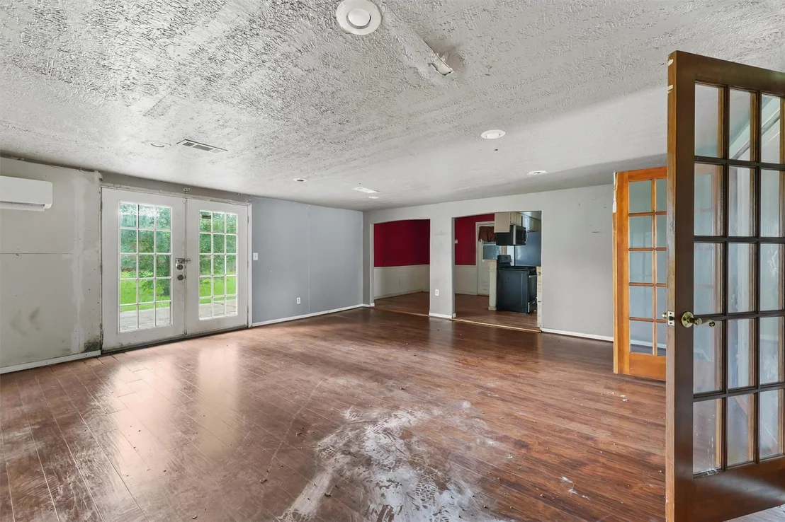 Photo of 4704 Coachman Drive