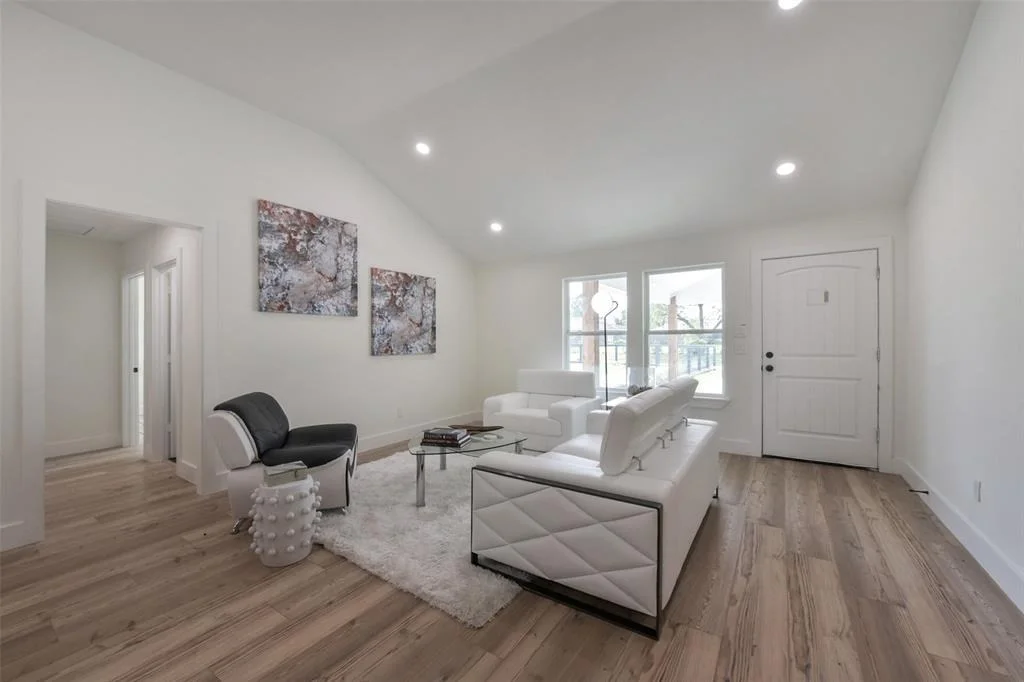 Photo of 2538 Roy Circle