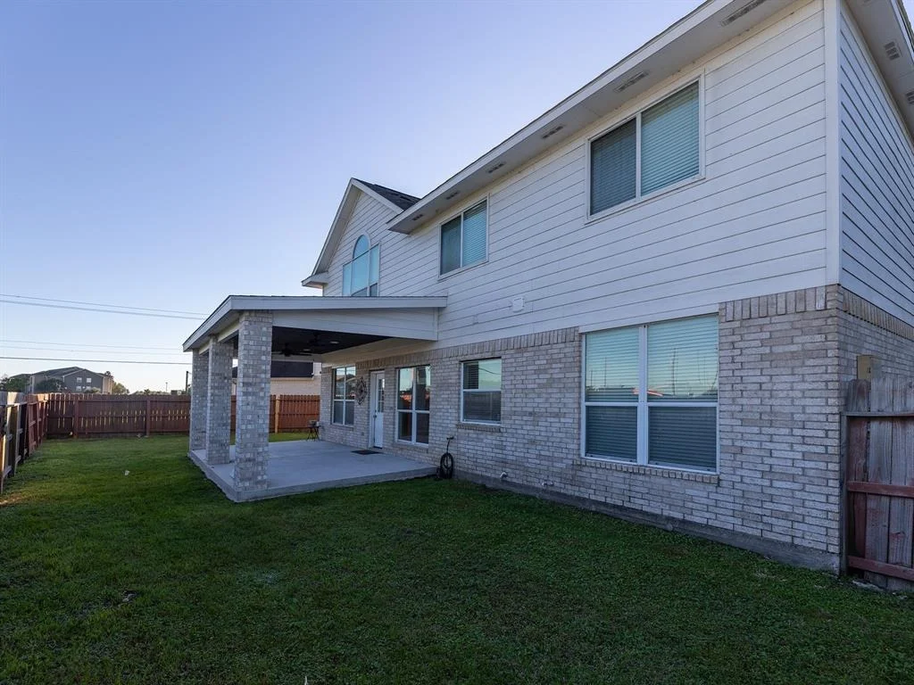 Photo of 5411 Summer Oak Drive