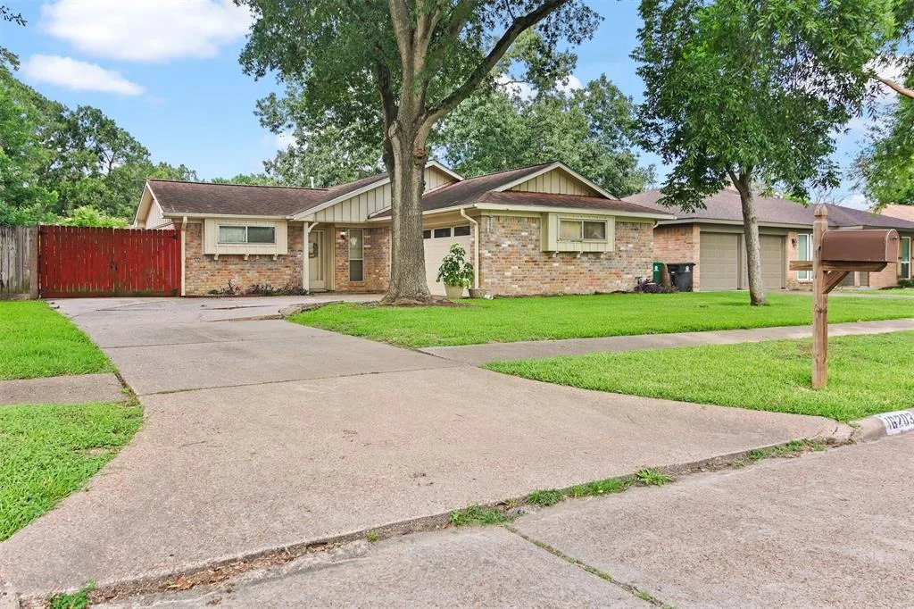 Photo of 16203 White Star Drive