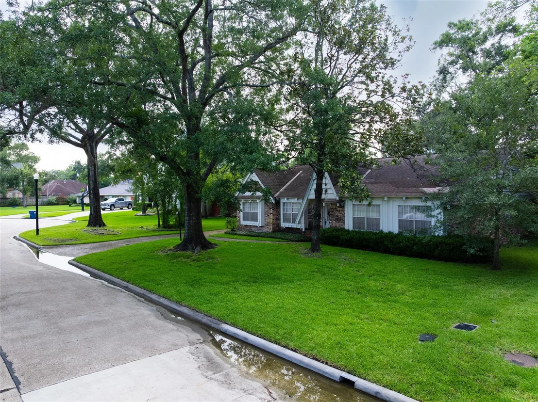 Photo of 8630 Cedarbrake Drive