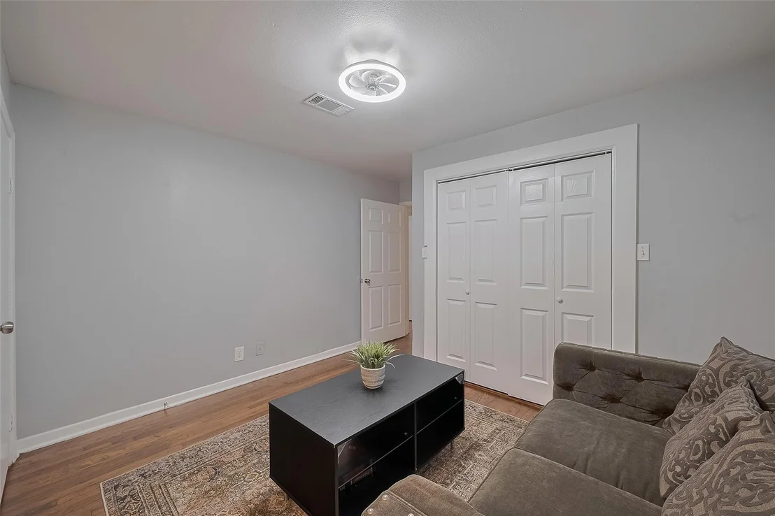 Photo of 2218 Silverbonnet Street